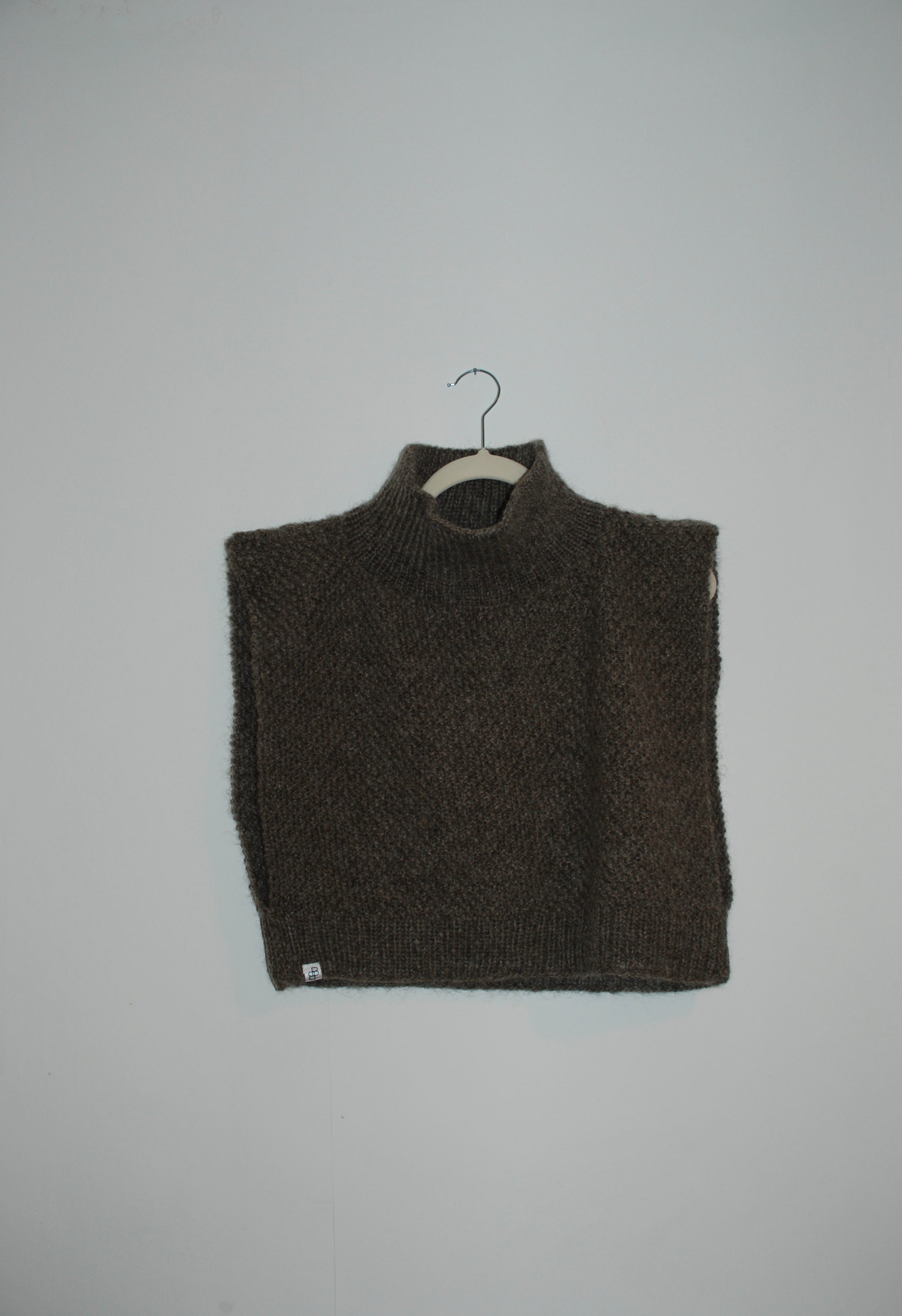 BB Chunky Brown Cotswold Sweater Vest