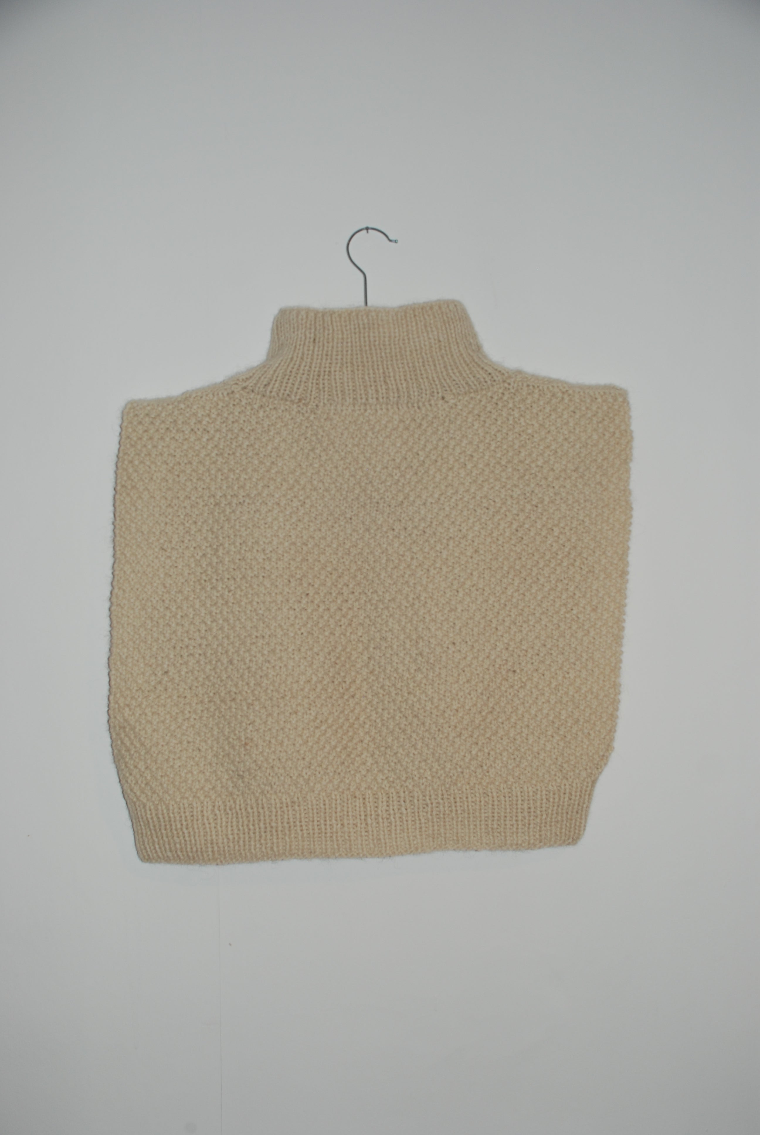 BB Chunky Cream Cotswold Sweater Vest