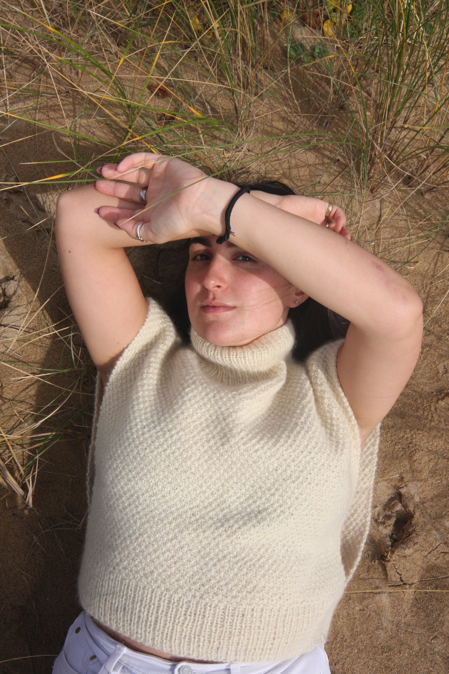 BB Thin Cream Cotswold Sweater Vest