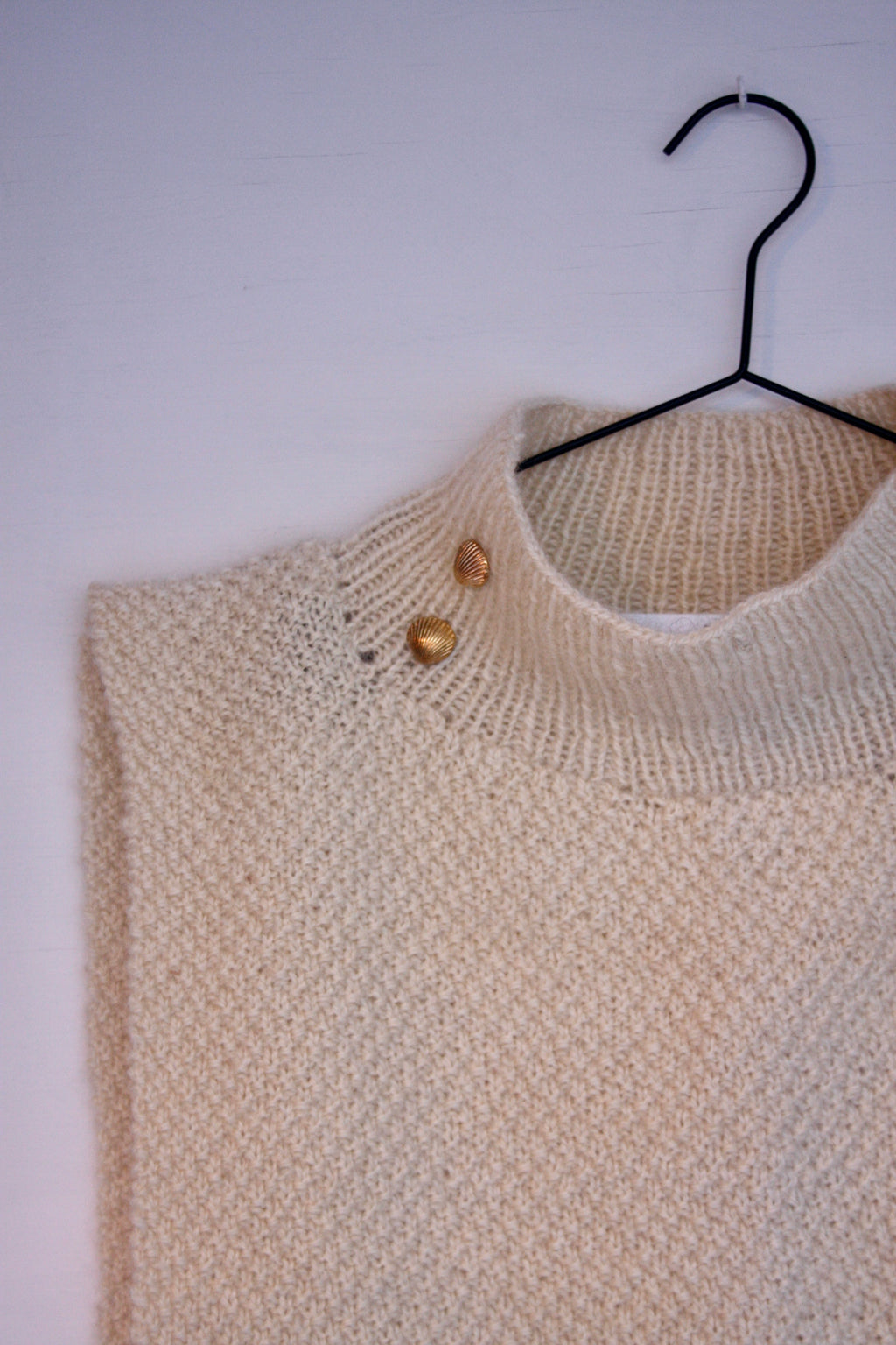 DK Cream Cotswold Sweater Vest