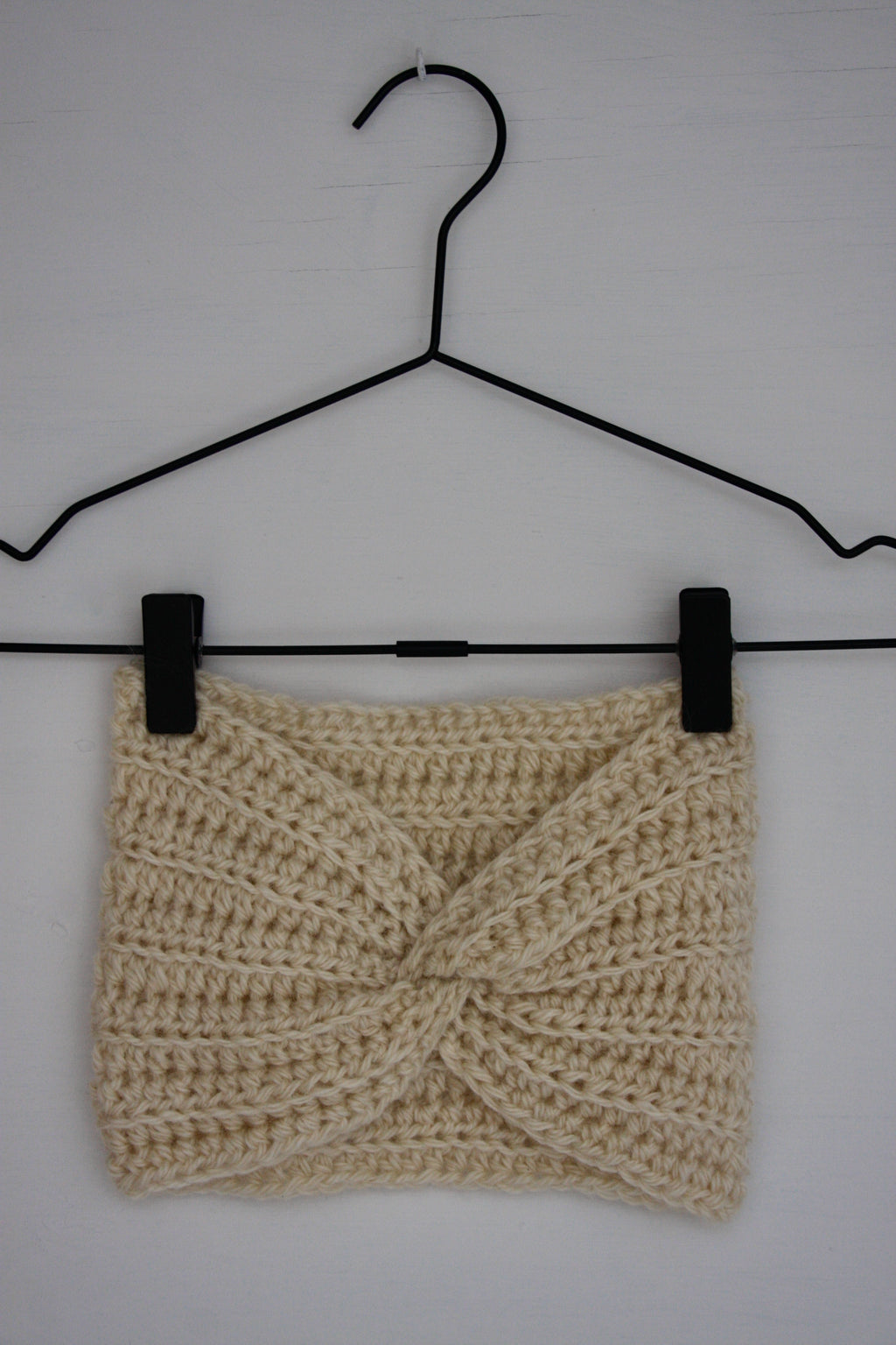 Beatrice Bayliss x Hooked by Sophie Crochet Headband Kit