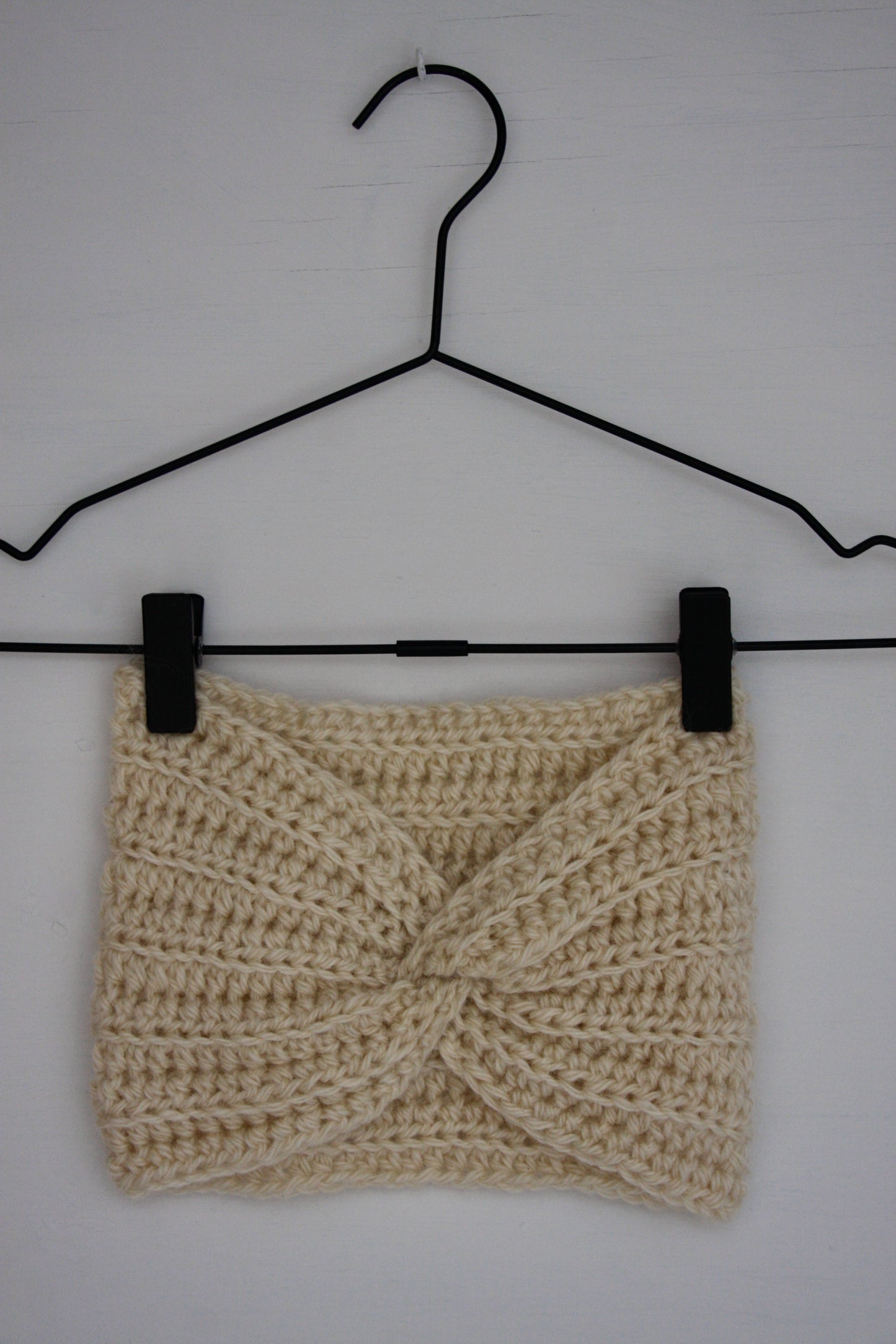 Beatrice Bayliss x Hooked by Sophie Crochet Headband Kit