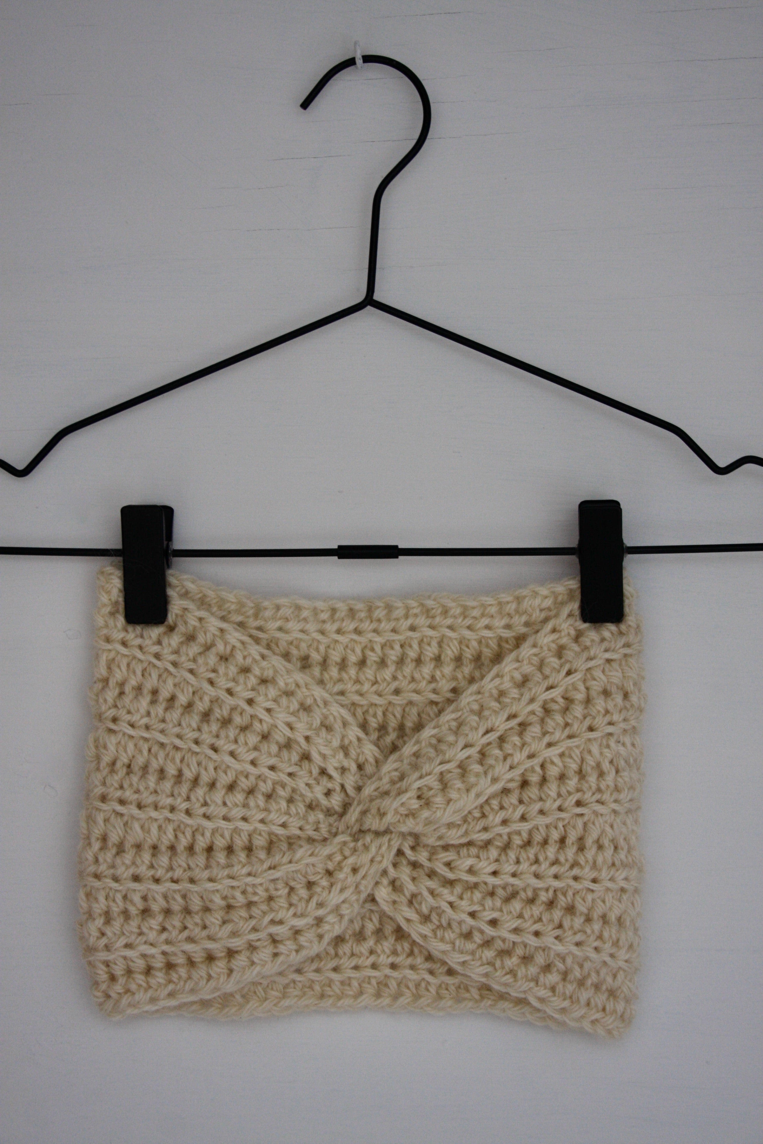 Beatrice Bayliss x Hooked by Sophie Crochet Headband Kit