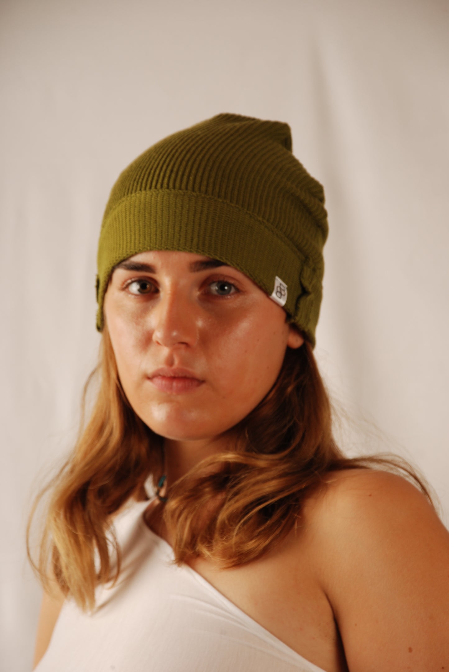 Green Hat Front Model | Beatrice Bayliss
